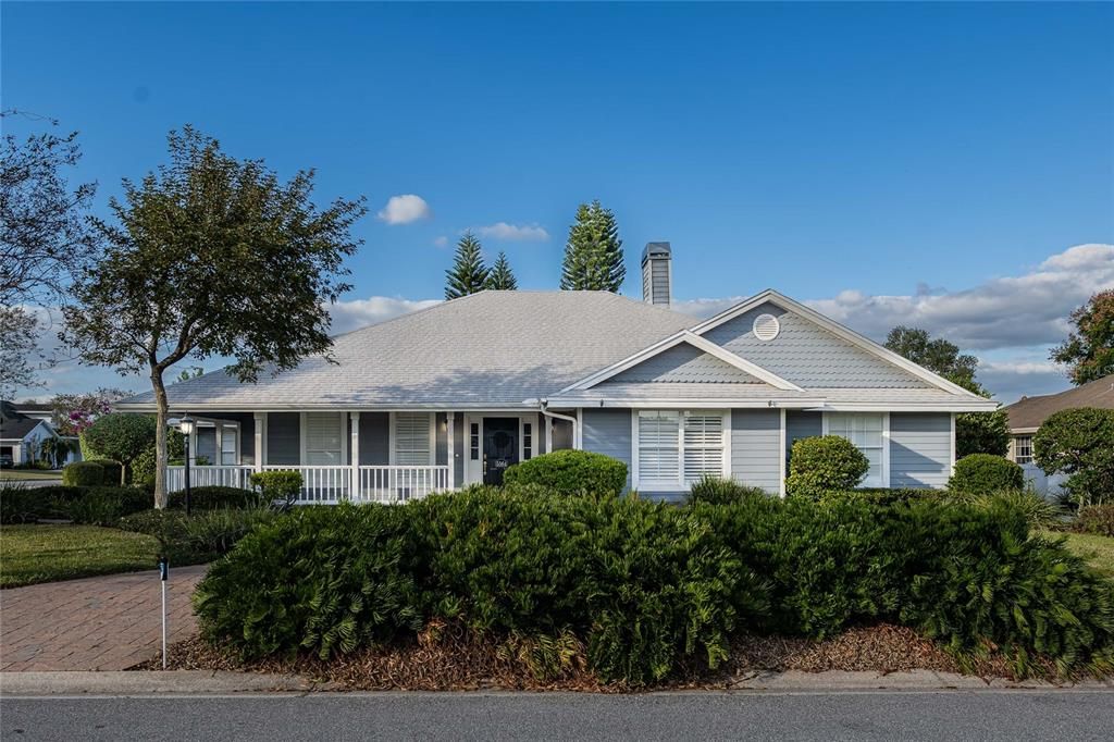 Exterior, Facade, Ranch