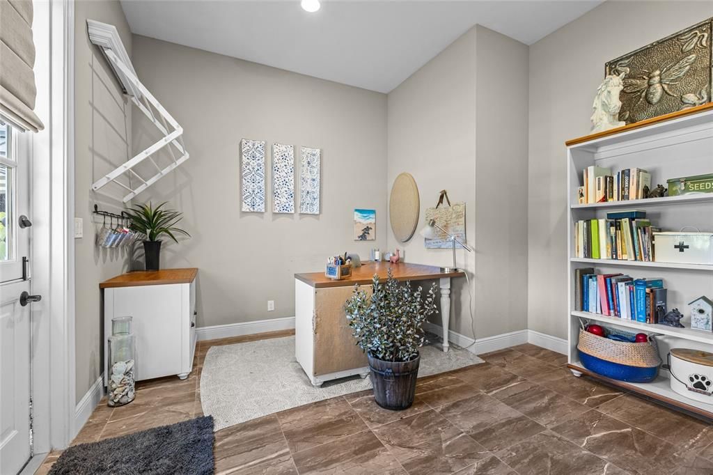 Home Office, Interior, Recessed Lighting