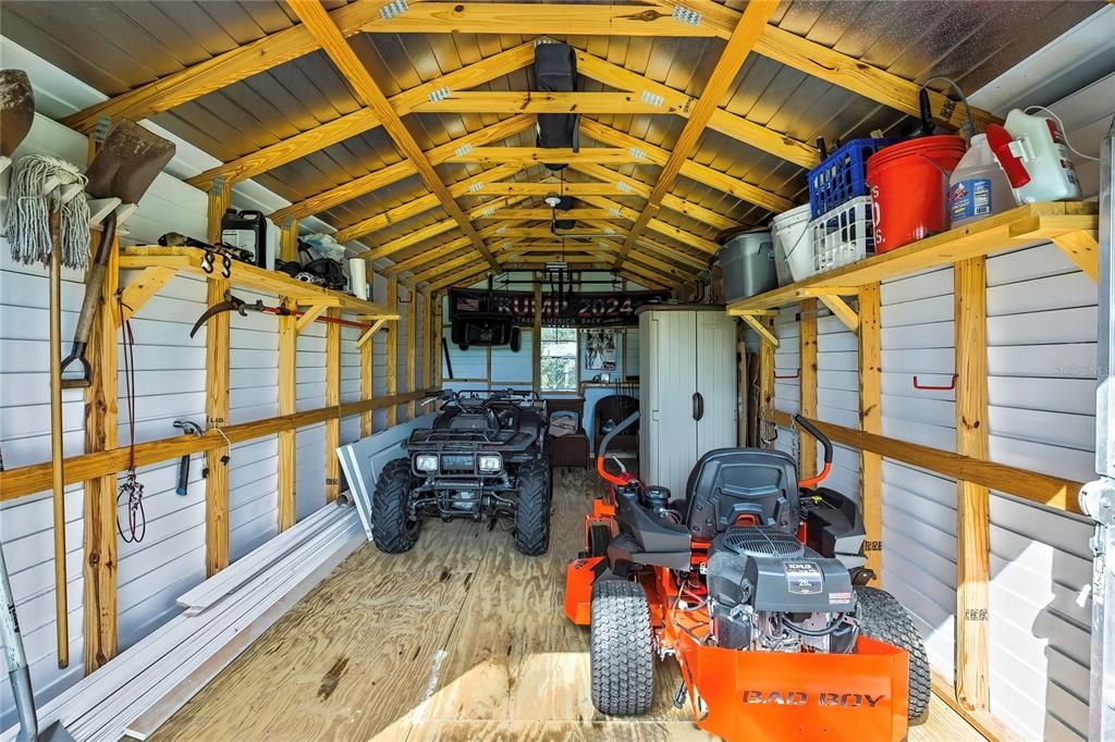 Garage, Interior