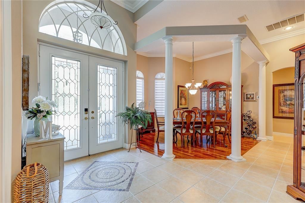 Chandelier, Dining room, Interior, Recessed Lighting
