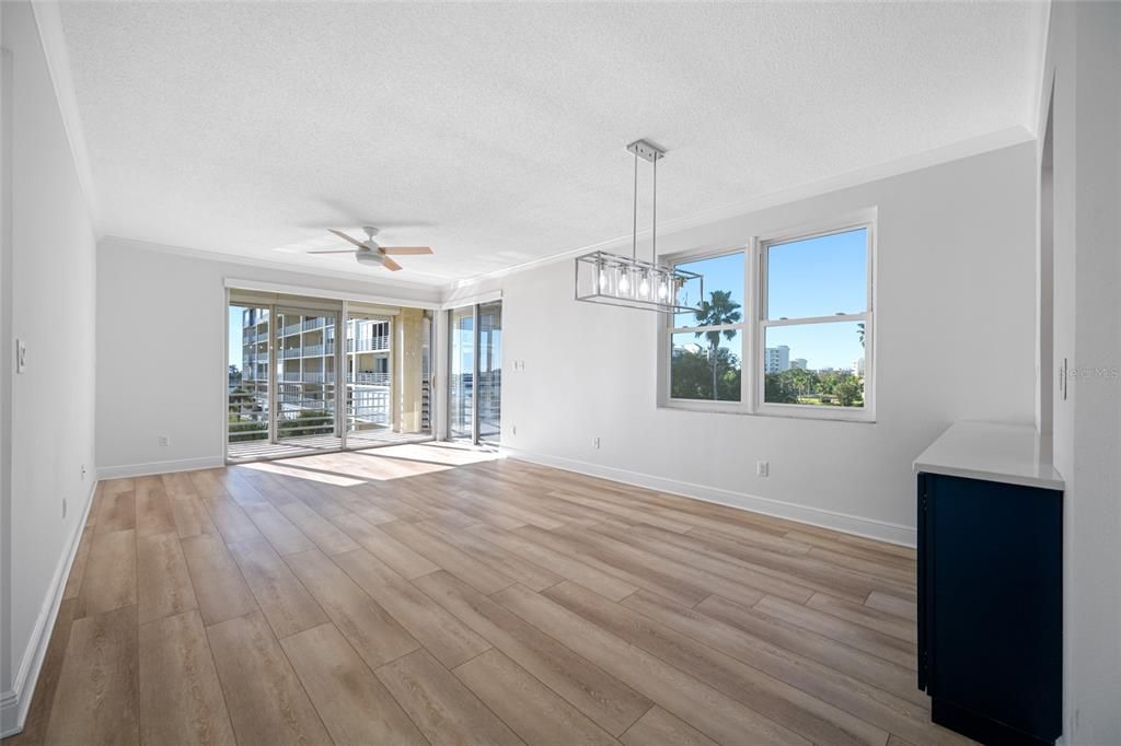 Empty room, Interior, Pendant Lights, Wood Texture Flooring