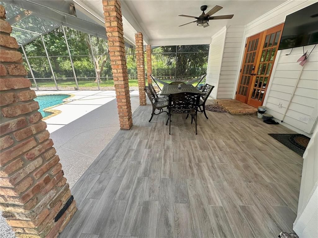 Dining room, Interior, Pool, Sun Room, Wood Texture Flooring