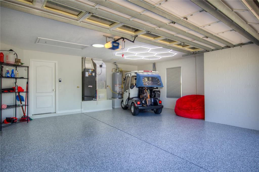 Garage, Interior
