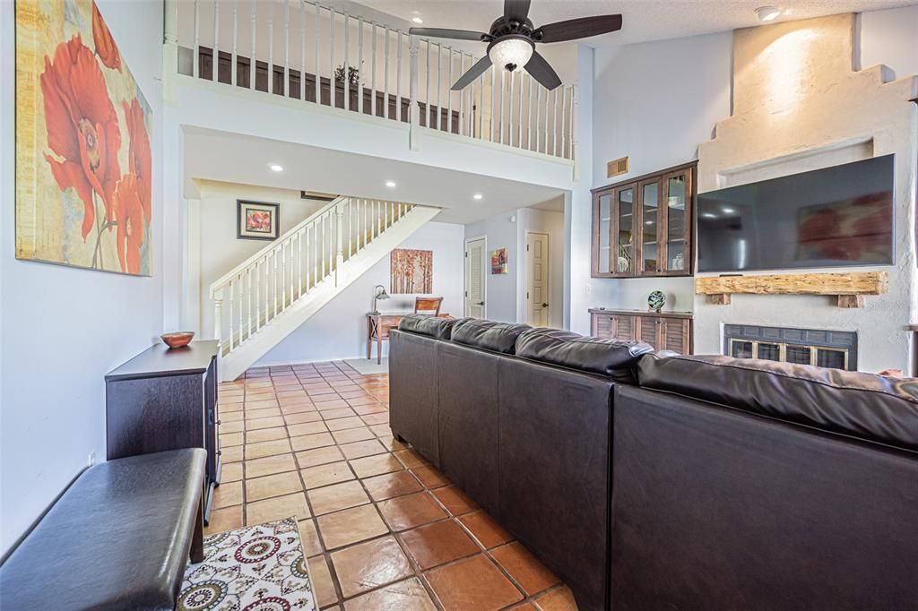 Fireplace, Interior, Living room, Recessed Lighting