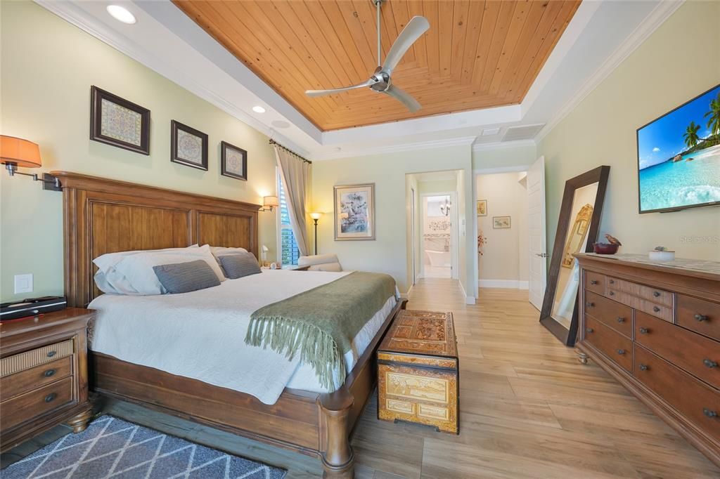 Bedroom, Interior, Recessed Lighting, Wooden Ceilings, Wood Texture Flooring