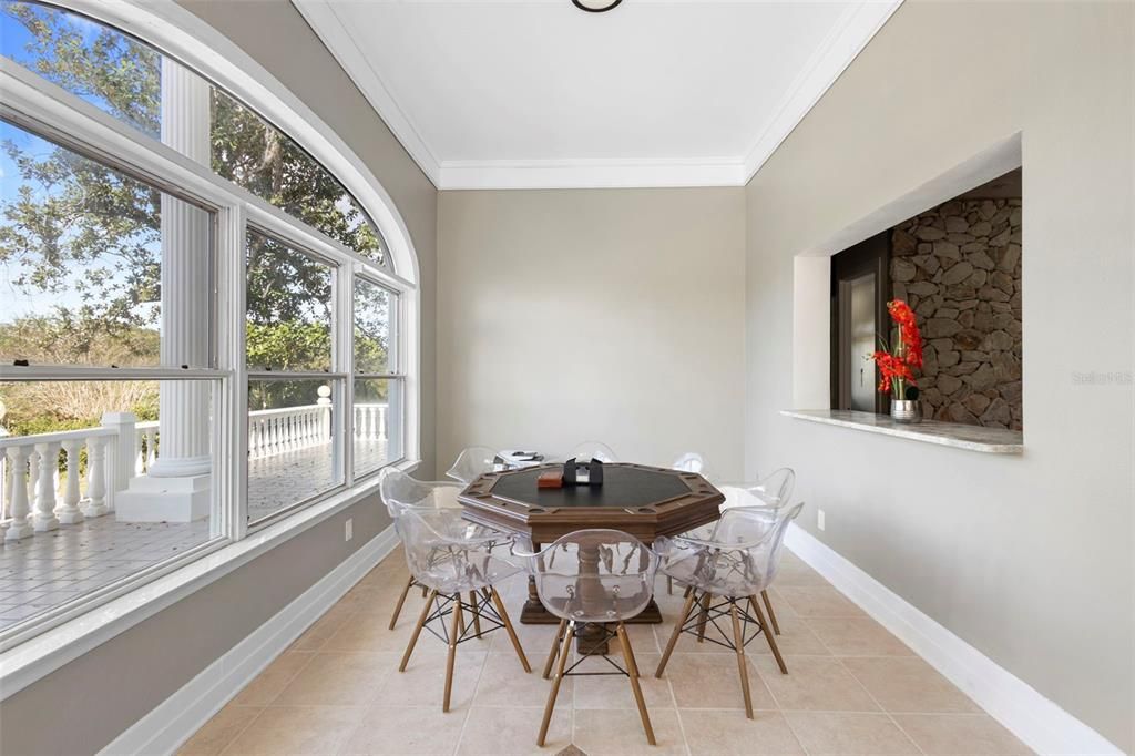 Dining room, Interior, Recessed Lighting