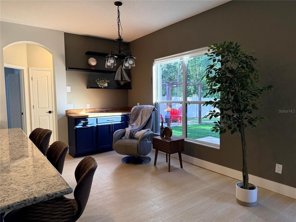 Interior, Pendant Lights, Wood Texture Flooring