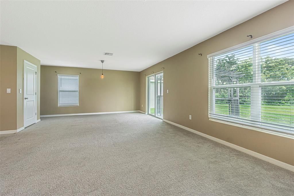 Empty room, Interior, Pendant Lights