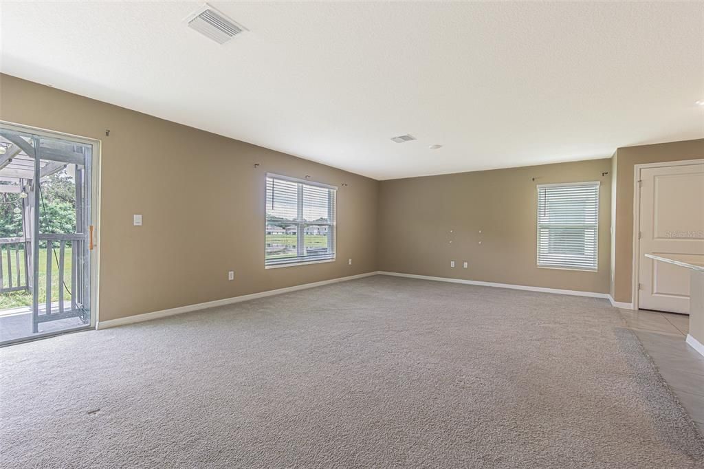 Empty room, Interior, Recessed Lighting