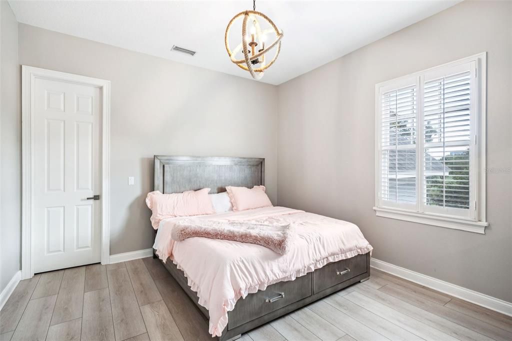Bedroom, Interior, Pendant Lights, Wood Texture Flooring
