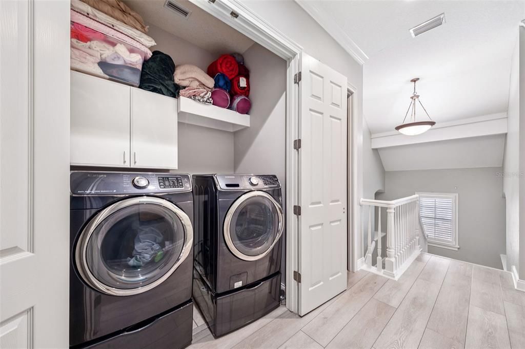 Interior, Pendant Lights, Utility Closets, Washer, Wood Texture Flooring