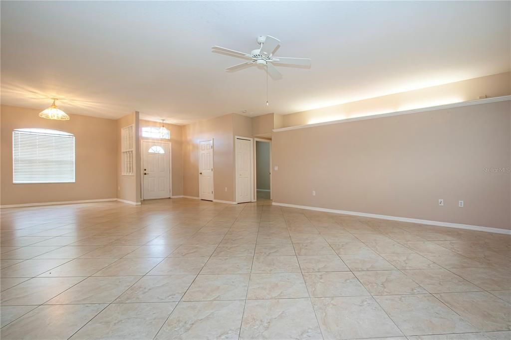 Chandelier, Empty room, Interior