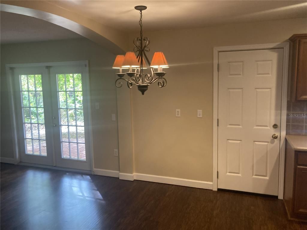 Chandelier, Empty room, Interior, Wood Texture Flooring
