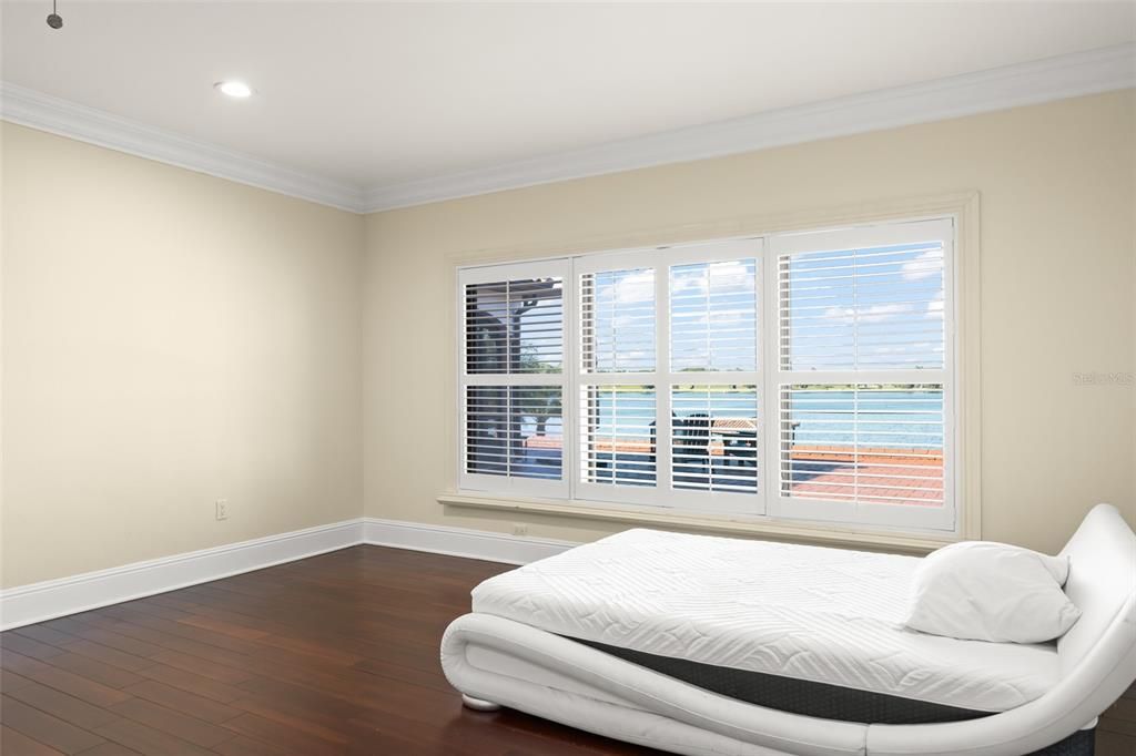 Bedroom, Interior, Recessed Lighting, Water, Wood Texture Flooring