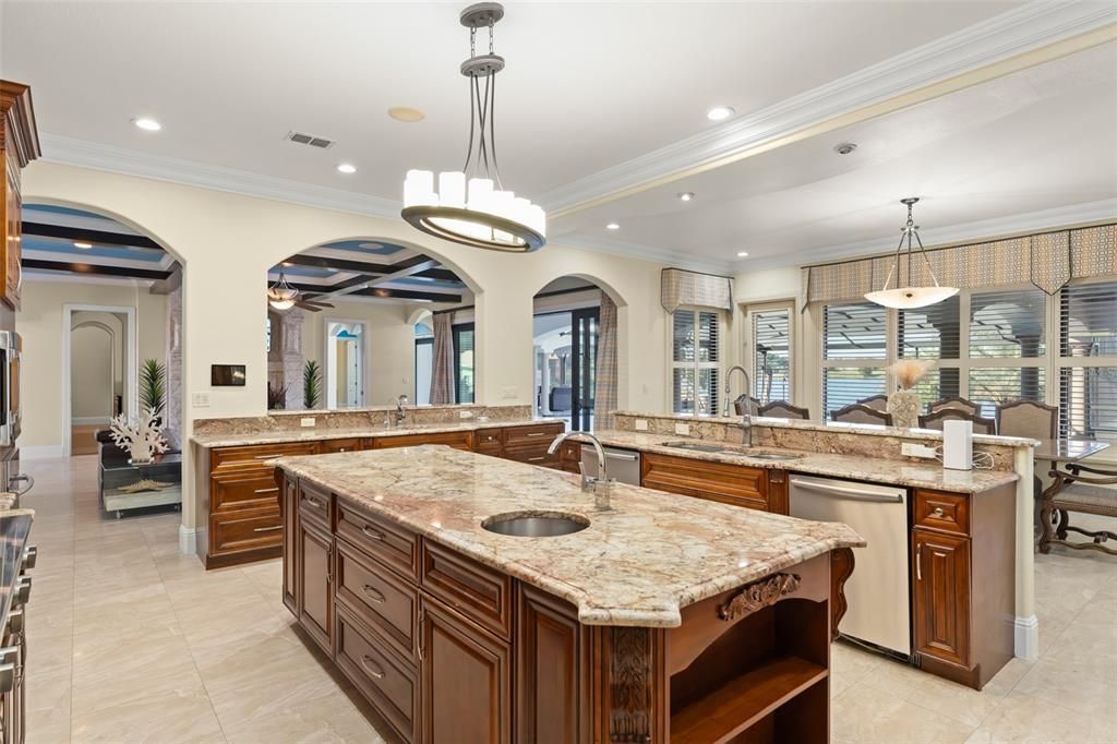 Dining room, Interior, Kitchen, Pendant Lights, Recessed Lighting, Stainless Steel Appliances
