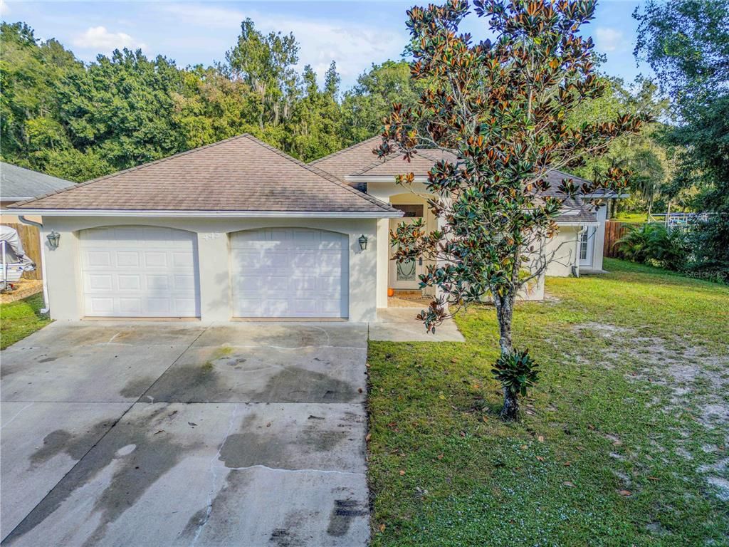 Backyard, Detached Garage, Exterior