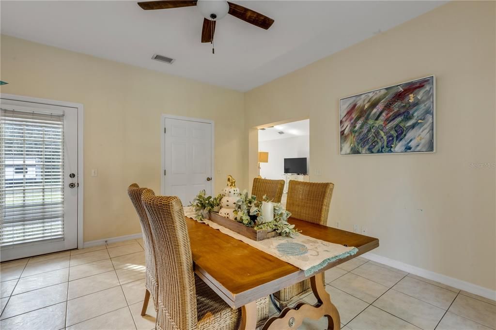 Dining room, Interior