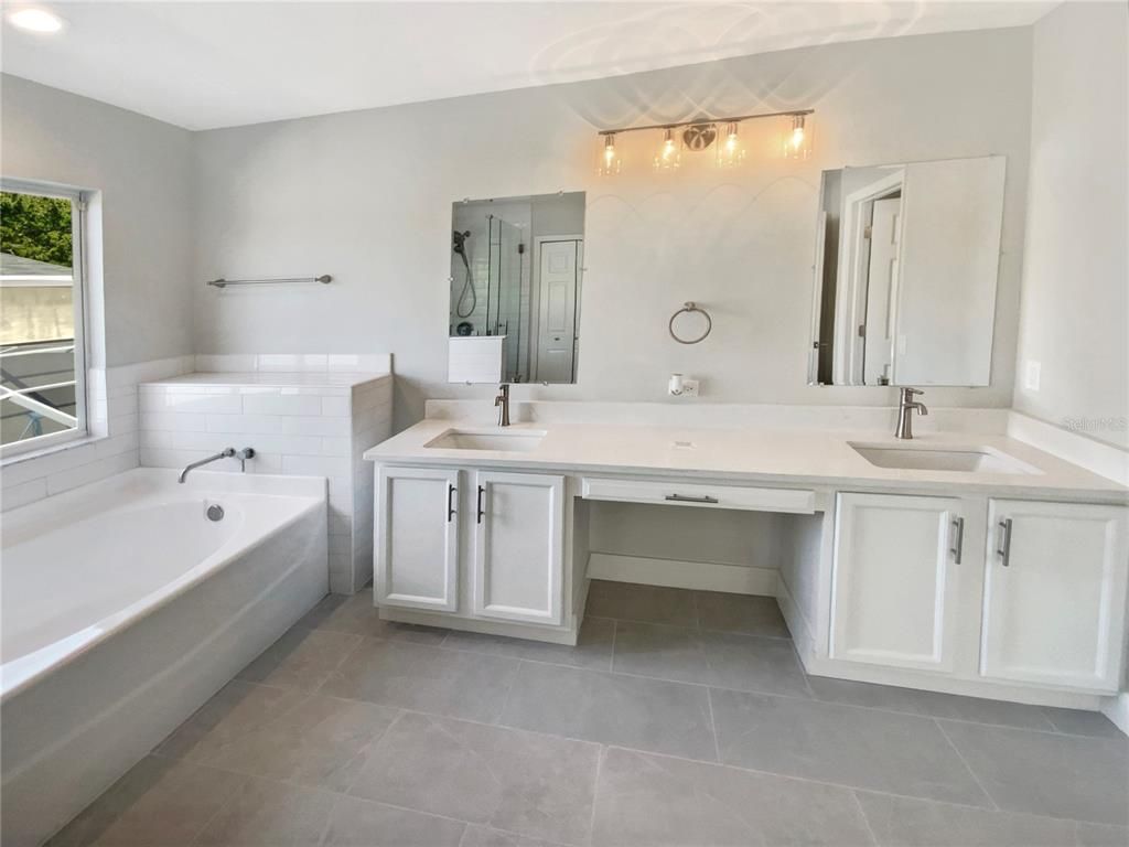 Bathroom, Dual Sink Vanities, Interior