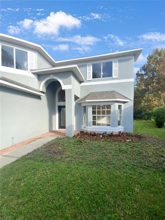 Backyard, Exterior, Facade, Modern