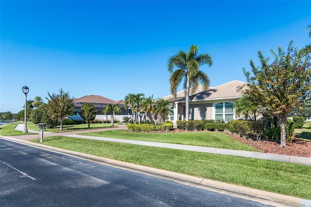 Backyard, Exterior, Facade, Ranch