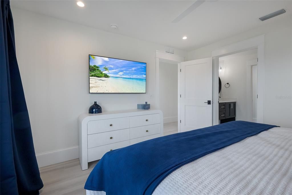 Bedroom, Interior, Recessed Lighting