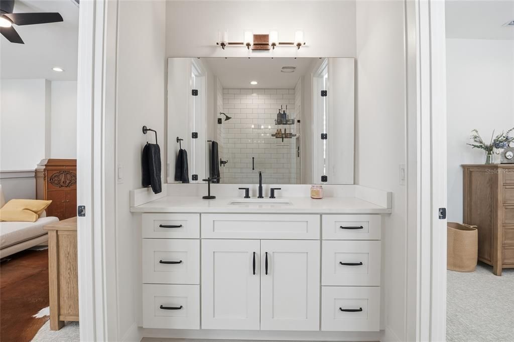 Bathroom, Interior, Recessed Lighting