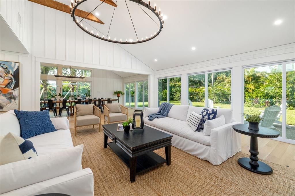 Dining room, Interior, Living room, Pendant Lights, Recessed Lighting, Wood Texture Flooring