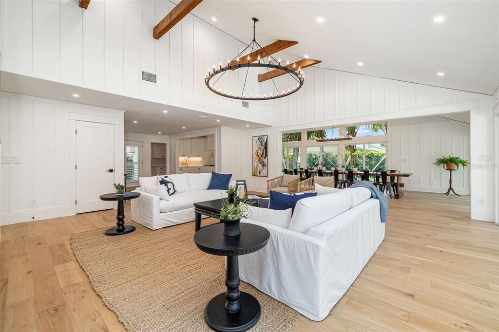 Dining room, Interior, Living room, Pendant Lights, Recessed Lighting, Wood Texture Flooring