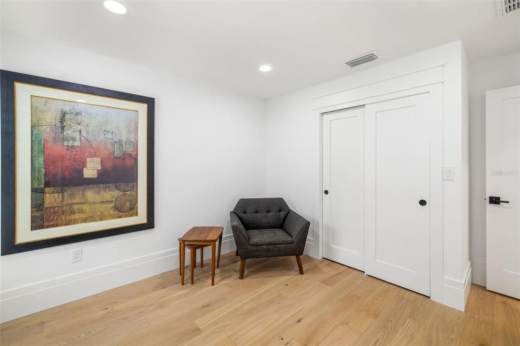 Interior, Recessed Lighting, Wood Texture Flooring