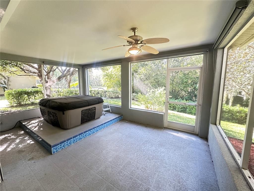 Hot Tub, Interior, Sun Room