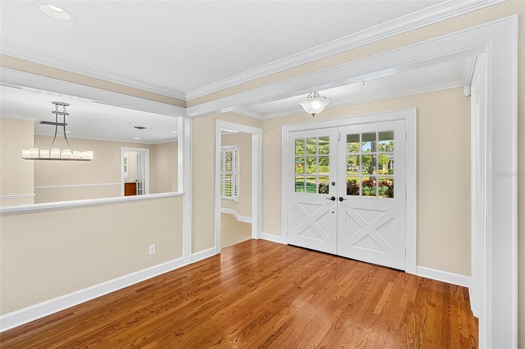 Interior, Pendant Lights, Recessed Lighting, Wood Texture Flooring
