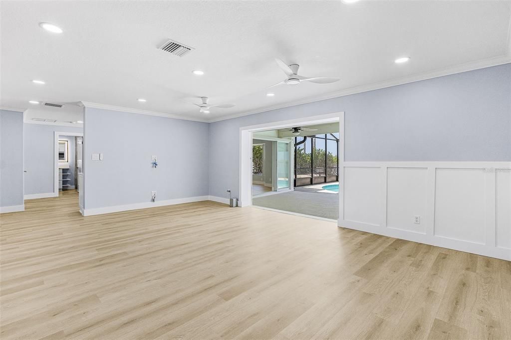 Empty room, Interior, Recessed Lighting, Wood Texture Flooring