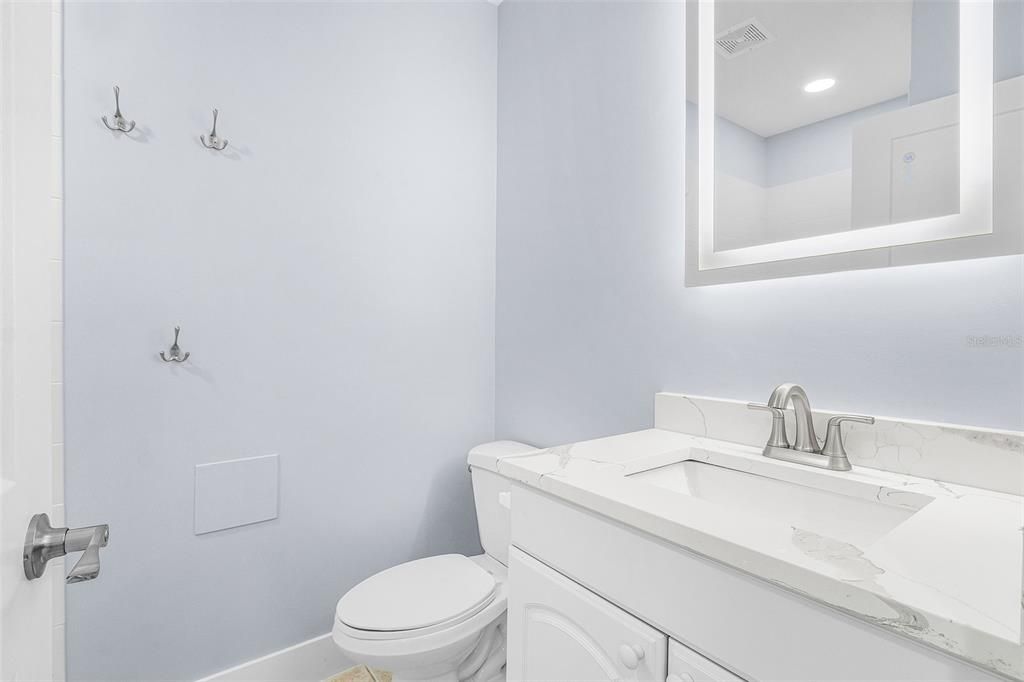 Bathroom, Interior, Recessed Lighting