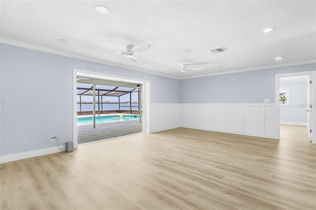 Empty room, Interior, Recessed Lighting, Wood Texture Flooring