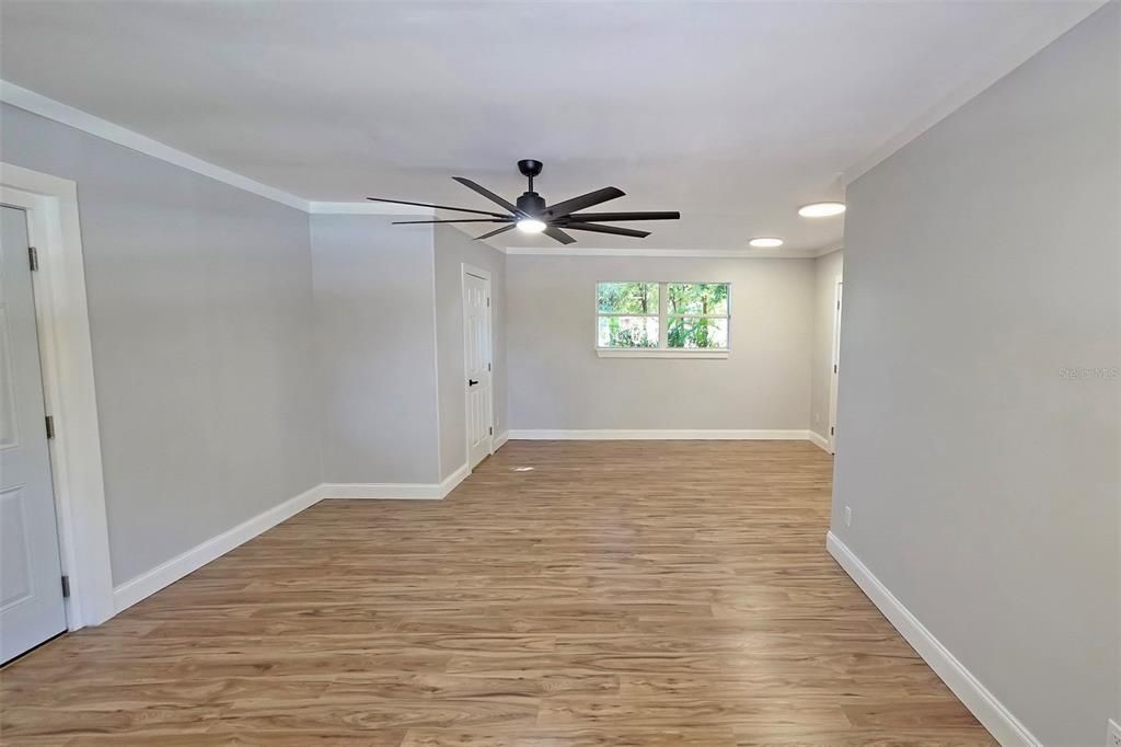 Empty room, Interior, Recessed Lighting, Wood Texture Flooring