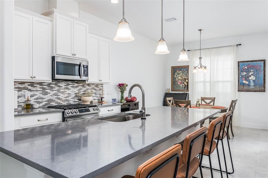 Dining room, Interior, Kitchen, Pendant Lights, Recessed Lighting, Stainless Steel Appliances