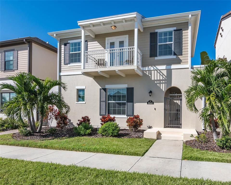 Exterior, Facade, Spanish Mediterranean