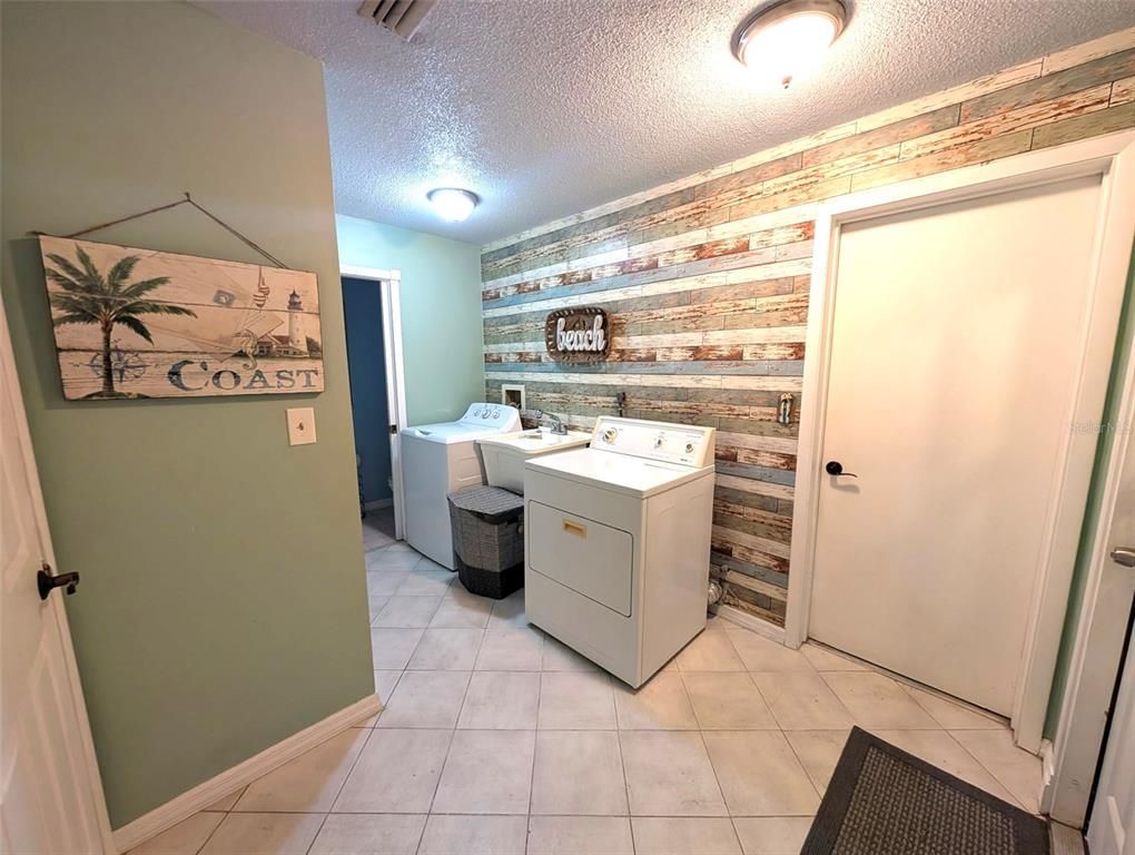 Bathroom, Interior, Washer, Wooden Walls
