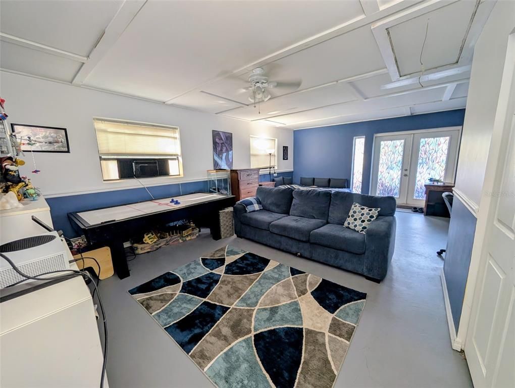 Game Room, Interior, Living room