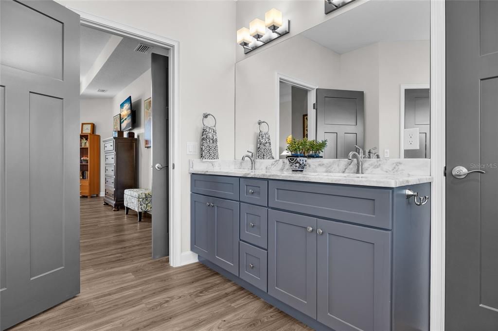 Bathroom, Dual Sink Vanities, Interior, Wood Texture Flooring