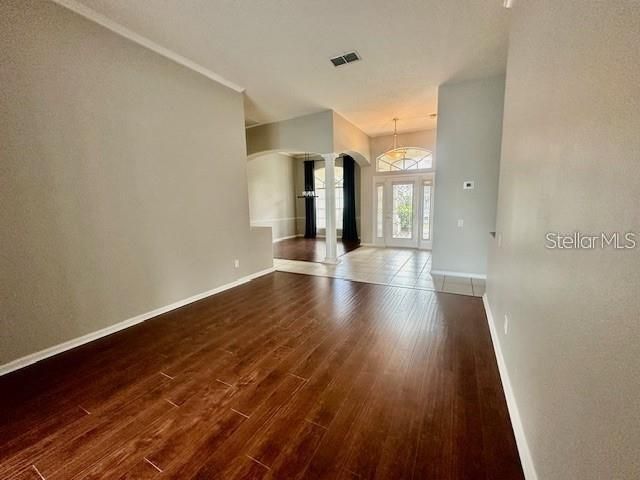 Empty room, Interior, Pendant Lights, Wood Texture Flooring