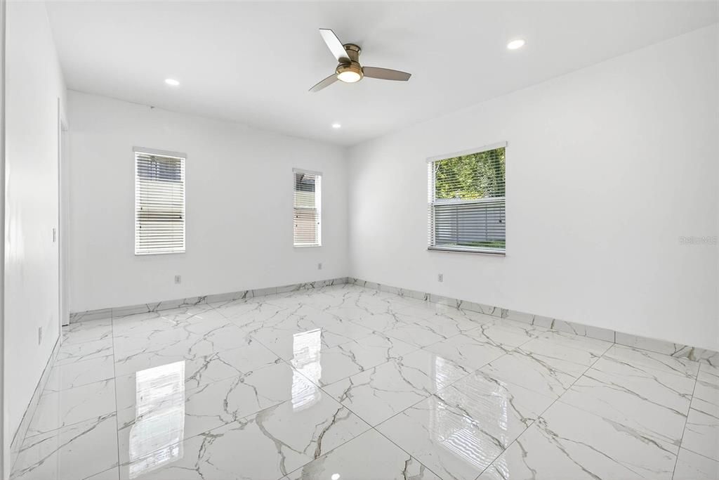Empty room, Interior, Marble, Recessed Lighting