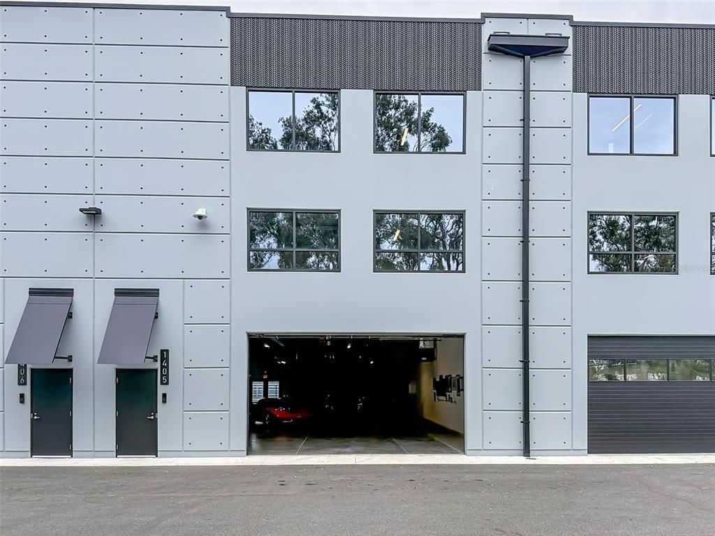 Exterior, Facade, Highrise