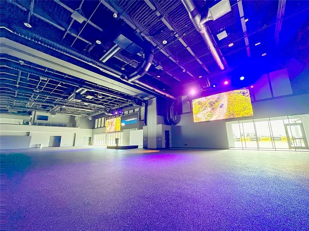 Empty room, Interior, Recessed Lighting