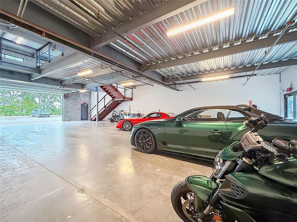 Garage, Interior