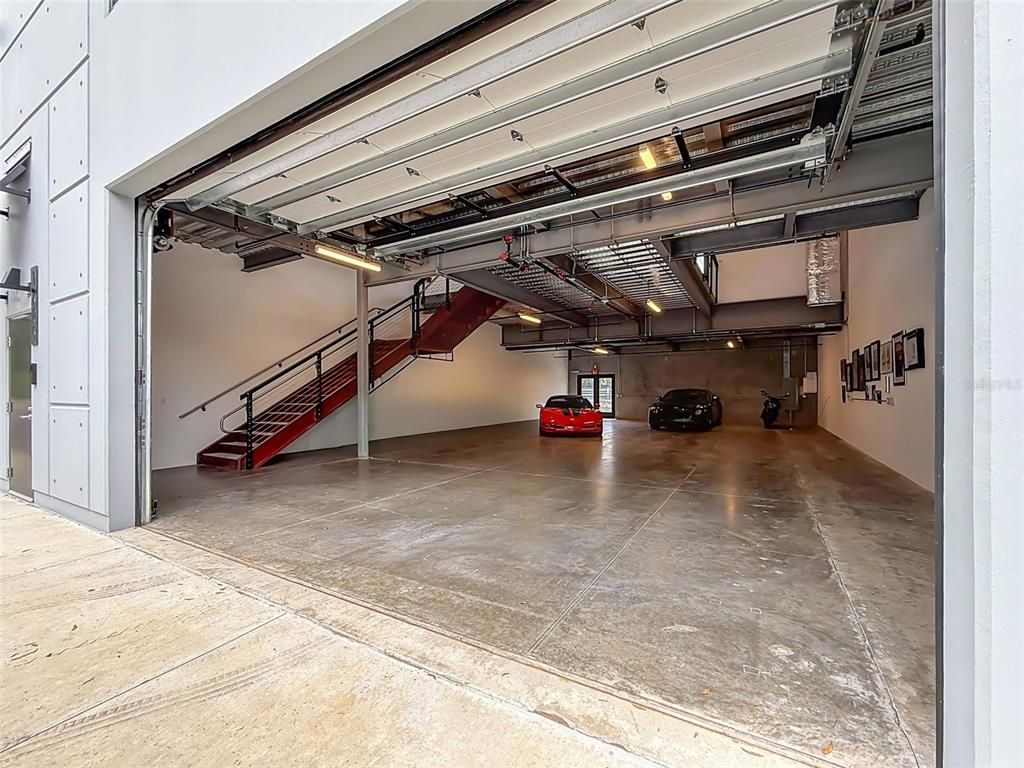 Garage, Interior