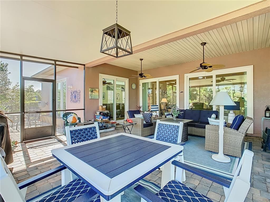 Dining room, Interior, Living room, Pendant Lights, Sun Room