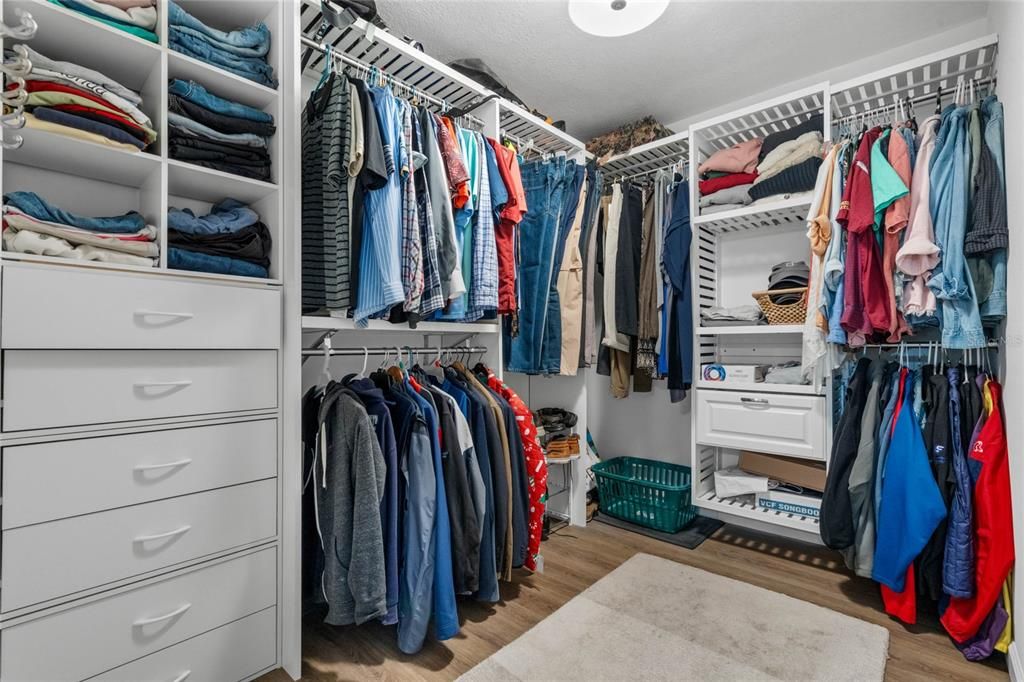 Interior, Walk-in Closets, Wood Texture Flooring