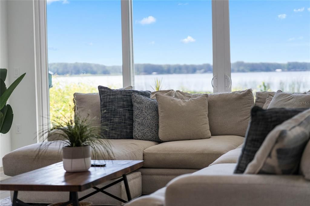 Interior, Living room, Water