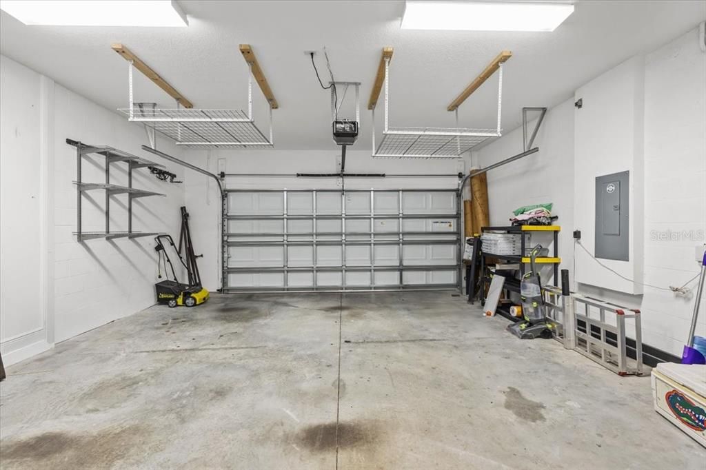 Garage, Interior